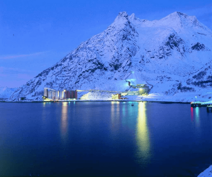 https://sibelco.getbynder.com/m/01465e273eb8d8a6/webimage-EUR_NORWAY_Stjernoy_002-jpg.png
